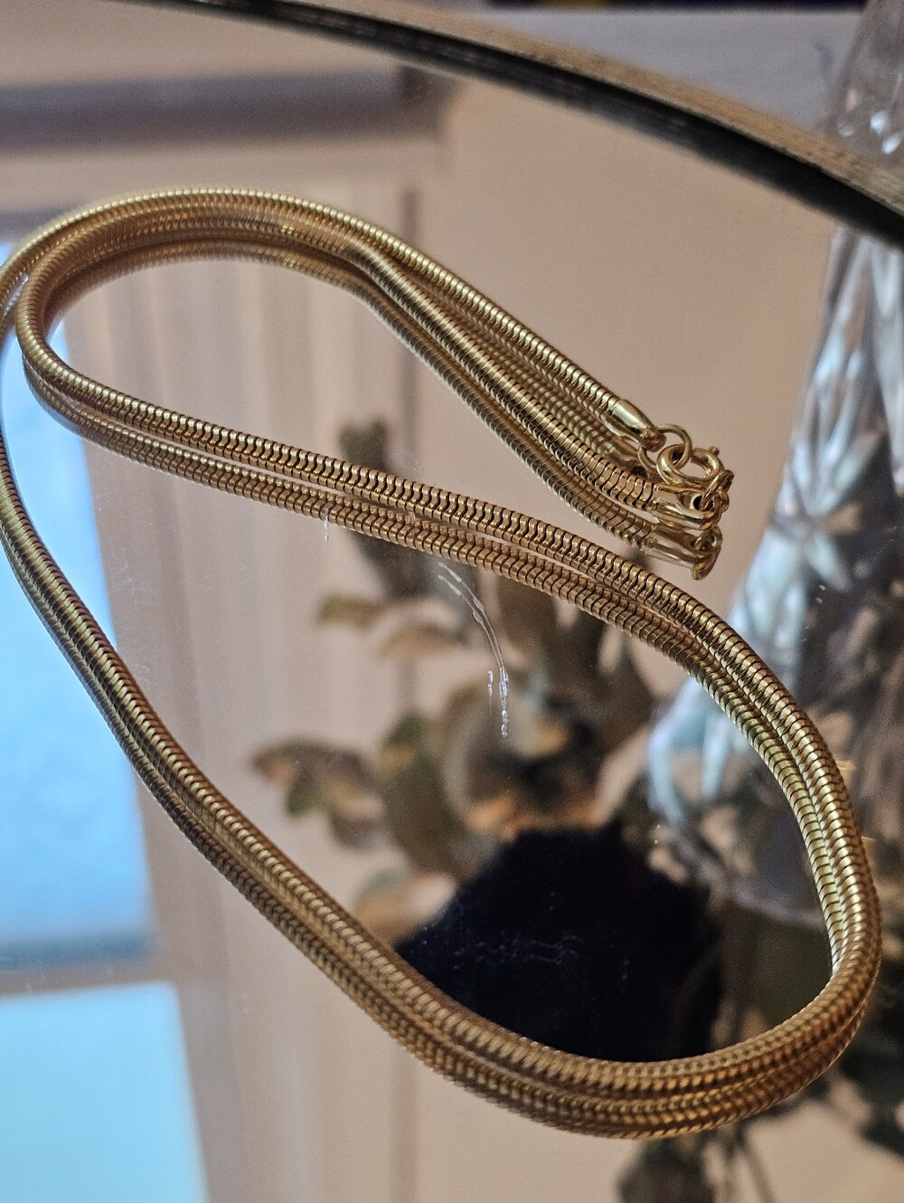Vintage 90s Nancy Meyers Style Gold Tone Snake Chain Necklace